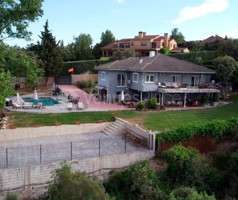 The country house
